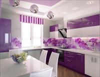 Выбор интерьера кухни в фиолетовых тонах
